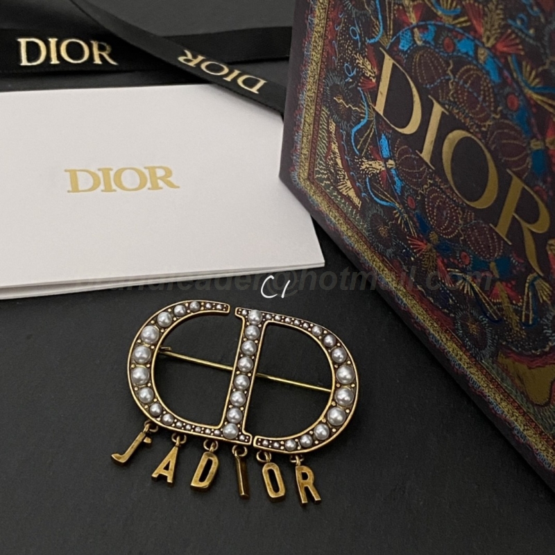 DIOR Brooch 29